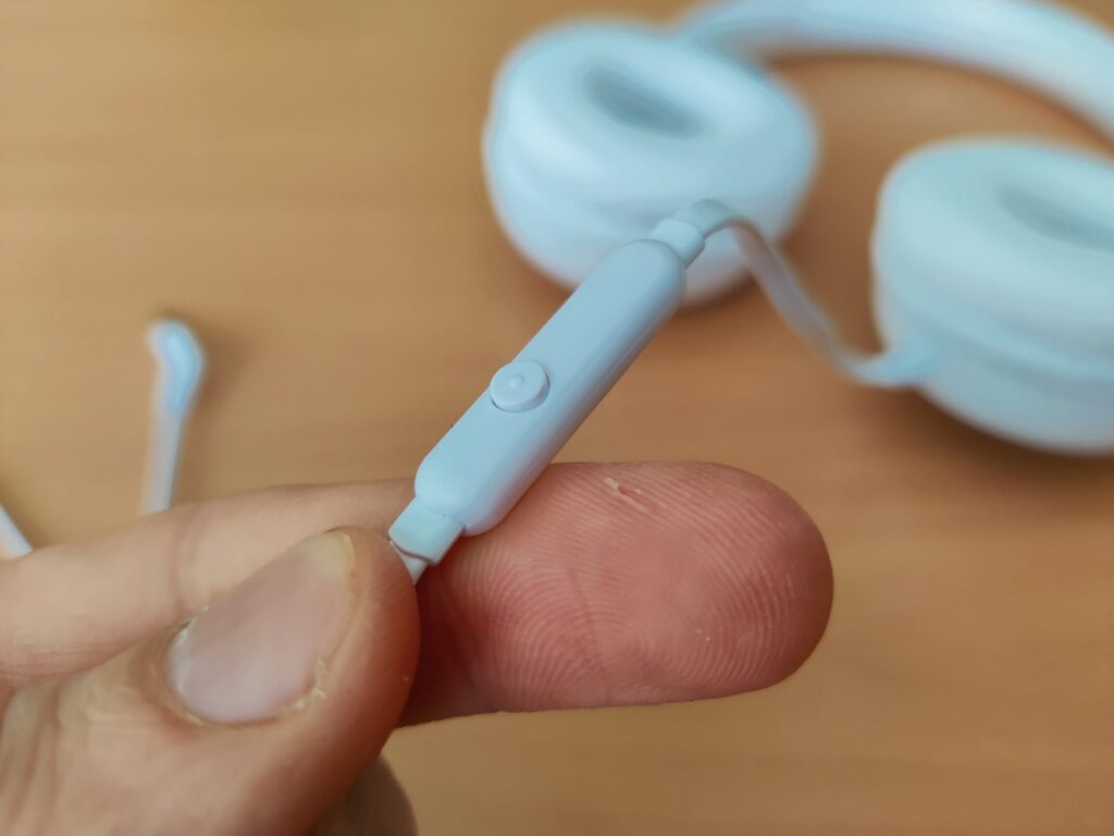 JBL Tune 530 Kopfhörer Ein-Tasten-Steuerung