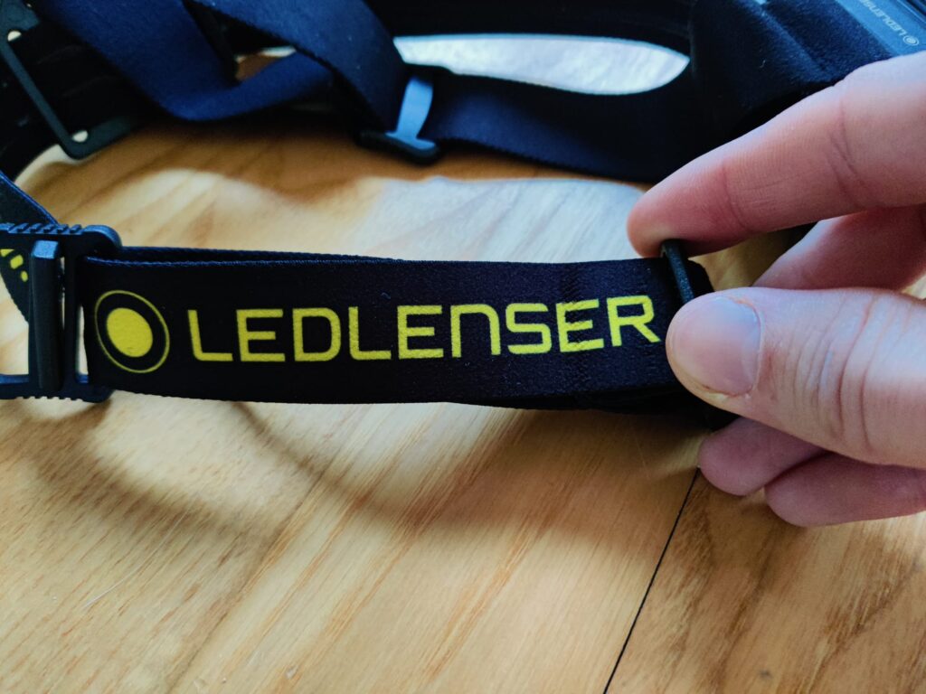 Ledlenser HF7R Pro Stirnlampe Band Aufdruck