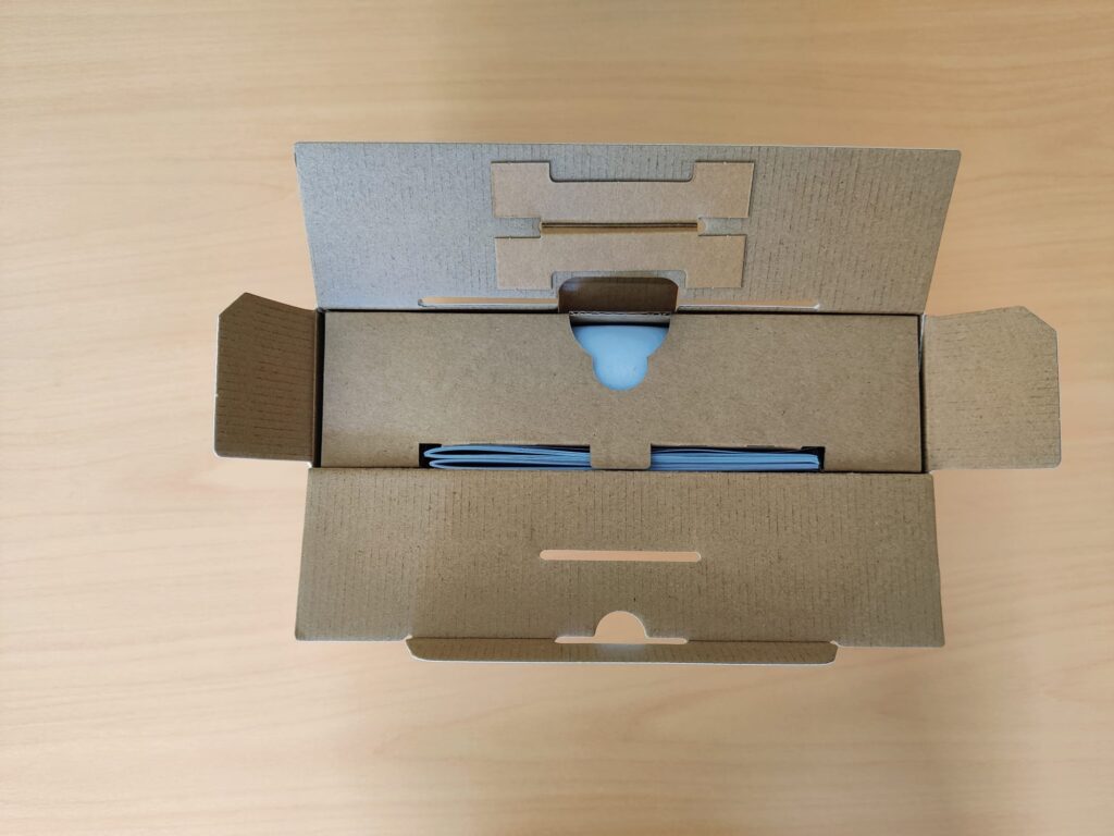JBL Tune 730BT Over-Ear-Kopfhörer Verpackung offen