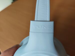 JBL Tune 730BT Over-Ear-Kopfhörer Tune-Logo