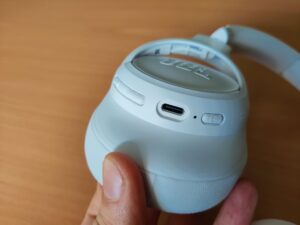 JBL Tune 730BT Over-Ear-Kopfhörer USB-Anschluss