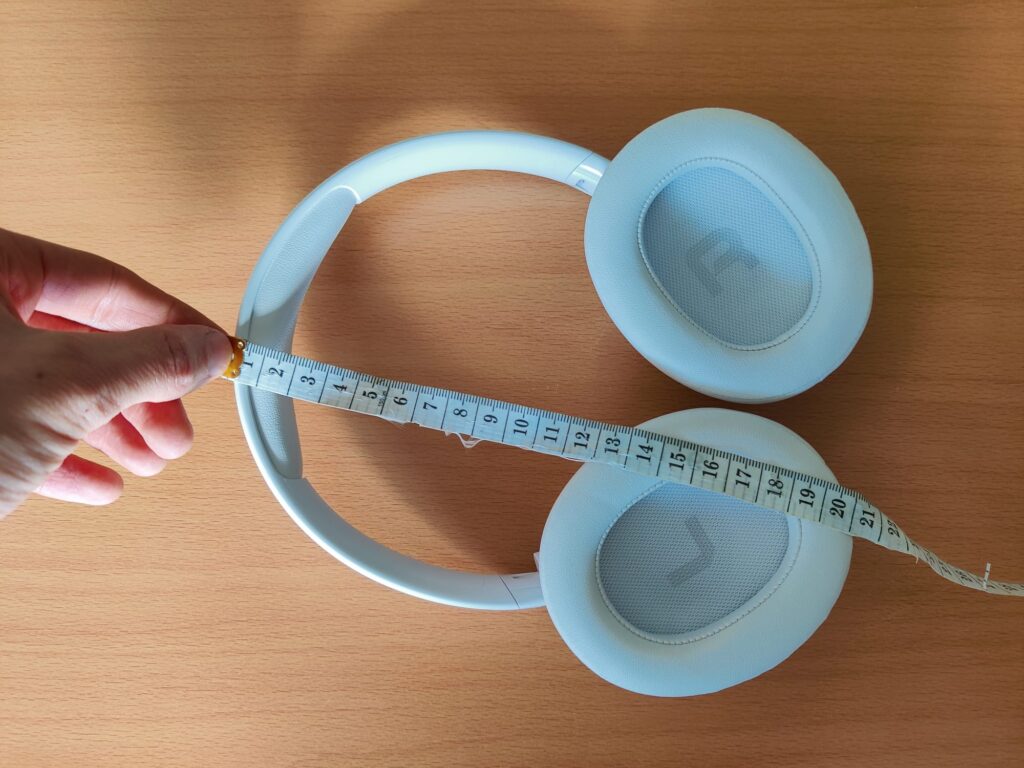 JBL Tune 730BT Over-Ear-Kopfhörer Höhe